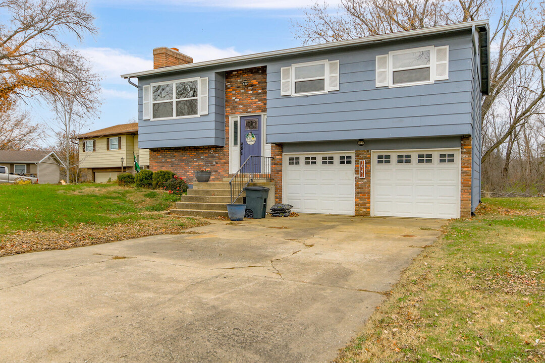 1941 West Way in Columbia, MO - Building Photo