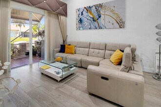 5095 Madison Lakes Cir N in Davie, FL - Building Photo - Building Photo