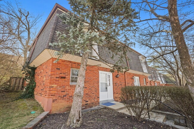 10411 Corbeil Dr in St. Louis, MO - Building Photo - Building Photo
