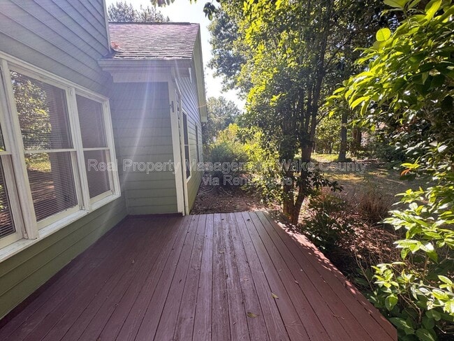 102 Powder Mill Ct in Cary, NC - Building Photo - Building Photo