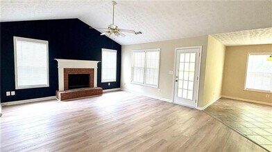 2336 Pettit Dr in Conyers, GA - Building Photo - Building Photo