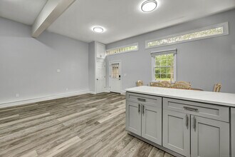 14 Bryan Ln in Newtown, CT - Building Photo - Building Photo