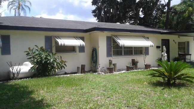 915 14th St E in Bradenton, FL - Building Photo - Building Photo