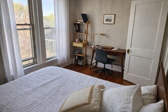 96 Winthrop Rd in Brookline, MA - Building Photo - Building Photo