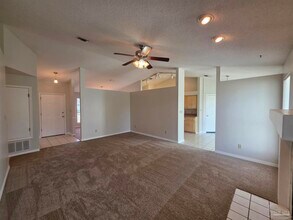 824 Lavon Dr in Pensacola, FL - Building Photo - Building Photo