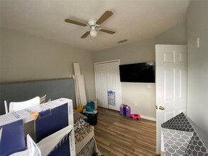 9507 Amberdale Ct-Unit -202 in Riverview, FL - Building Photo - Building Photo