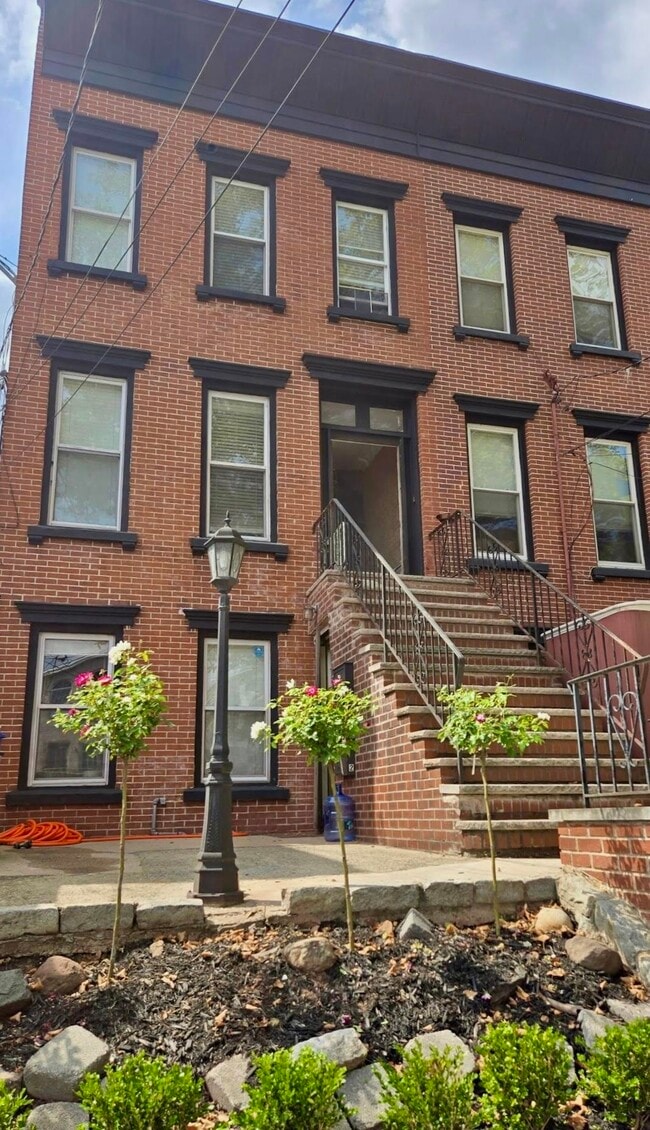 property at 7 Whitman Ave