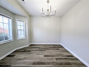 220 Misty Groves Cir in Morrisville, NC - Foto de edificio - Building Photo