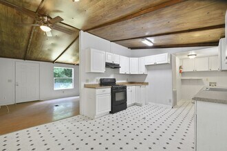 12466 Buchanan Hwy in Temple, GA - Building Photo - Building Photo