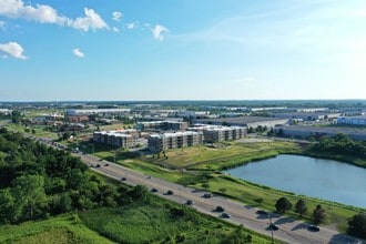 2515 Watermark Terrace in Elgin, IL - Building Photo - Building Photo