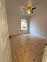 704 Pineville Ln-Unit -706 in Lakeland, FL - Foto de edificio - Building Photo