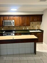 900 Crystal Lake Dr in Pompano Beach, FL - Building Photo - Building Photo
