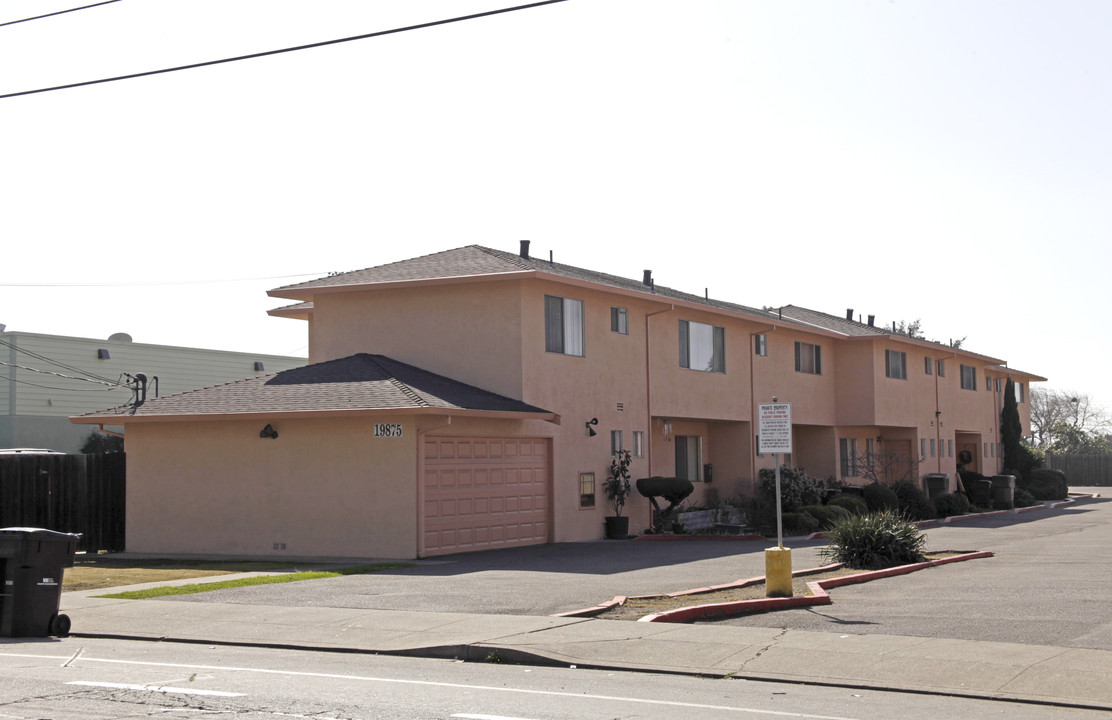 19875 Meekland Ave in Hayward, CA - Building Photo