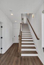 121 Neill Ave in Nashville, TN - Foto de edificio - Building Photo