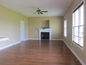 198 Marigold Ln in Raeford, NC - Building Photo - Building Photo