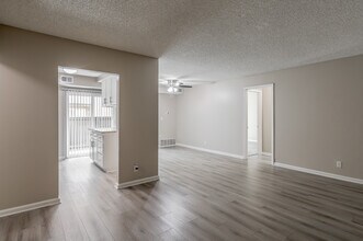 Regency Plaza Apartment Homes in Anaheim, CA - Building Photo - Interior Photo