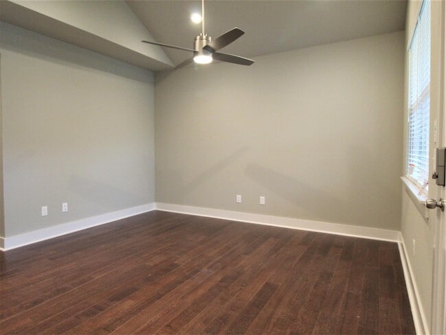 2043 S Florida Way in Fayetteville, AR - Building Photo - Building Photo