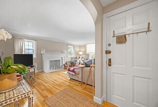 16 Sumner St in Newton, MA - Building Photo - Building Photo