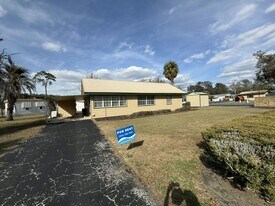 6407 SE 108th St in Belleview, FL - Building Photo