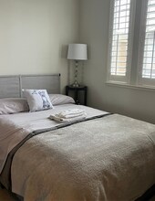 1596 Tucker St in Oakland, CA - Building Photo - Building Photo