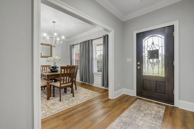 property at 3325 Mariana Oaks Dr