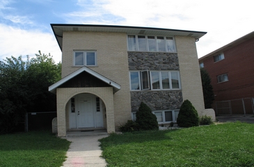 5626 107th St in Chicago Ridge, IL - Foto de edificio