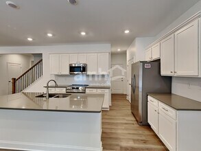 633 Smt Vw Ln in Canton, GA - Building Photo - Building Photo