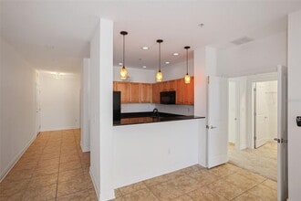 628 Cleveland St in Clearwater, FL - Foto de edificio - Building Photo