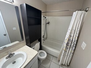 460 E Elm St in Layton, UT - Building Photo - Building Photo