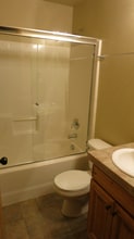 2979 SE 92nd Ave in Portland, OR - Foto de edificio - Building Photo