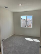 5488 Molino Cir in Roseville, CA - Building Photo - Building Photo