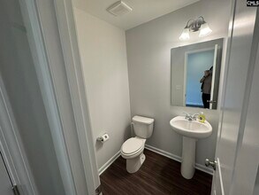 3052 Hallsdale Dr in Elgin, SC - Building Photo - Building Photo