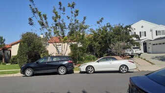10525 Clarkson Rd in Los Angeles, CA - Building Photo
