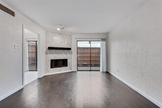 4325 Madera Rd in Irving, TX - Building Photo - Building Photo