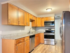 6 Bucklebury Hill in Fairport, NY - Building Photo - Building Photo