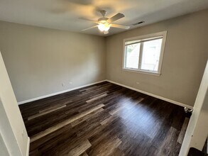 274 S Lake St in Grayslake, IL - Building Photo - Building Photo
