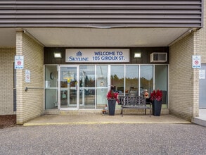 Bay Court Apartments in North Bay, ON - Building Photo - Building Photo