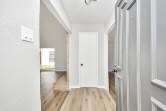 9114 Spellman Rd in Houston, TX - Building Photo - Building Photo