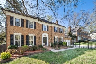 712 Grays Creek Ln in Charlotte, NC - Building Photo - Building Photo