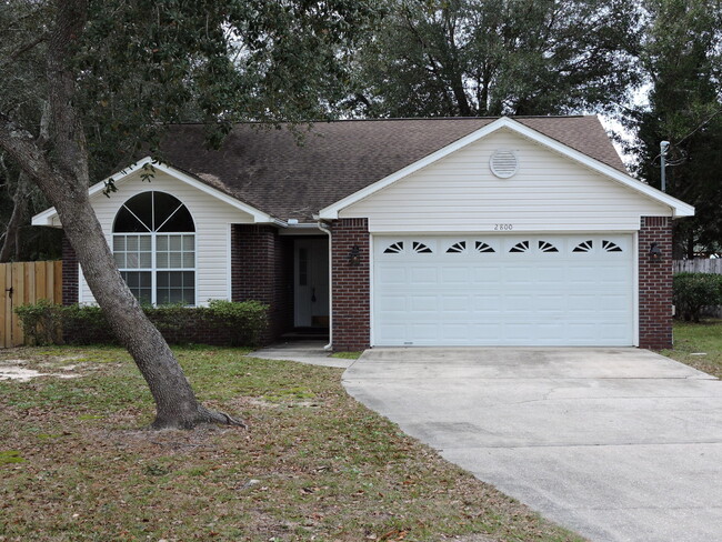 2800 Wilson Ln in Crestview, FL - Building Photo - Building Photo