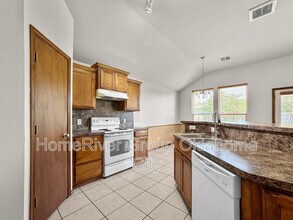 13036 SW 5th Terrace in Yukon, OK - Building Photo - Building Photo