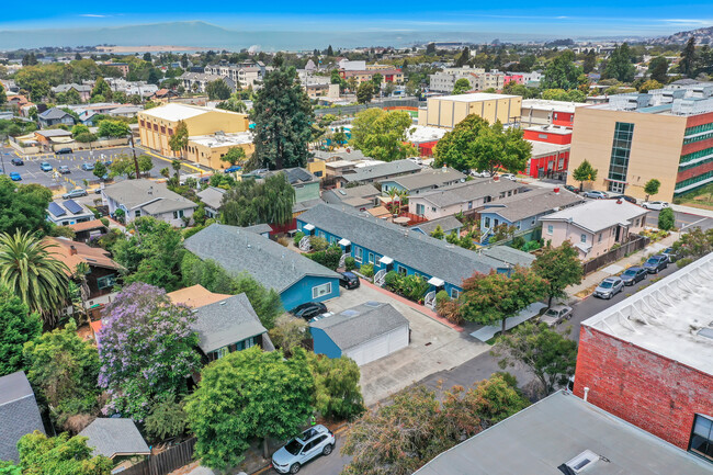 2110 Bonar St in Berkeley, CA - Building Photo - Building Photo