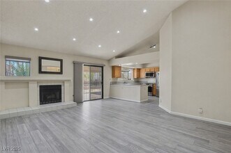 7951 Aspendale Dr in Las Vegas, NV - Building Photo - Building Photo