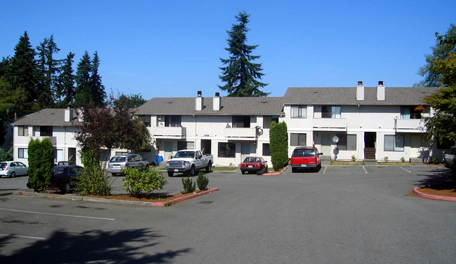 Mt View Apartments in Lynnwood, WA - Building Photo - Building Photo