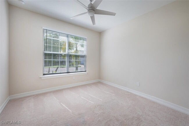 28136 Captiva Shell Lp in Bonita Springs, FL - Foto de edificio - Building Photo