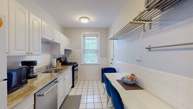 169 Kent St in Brookline, MA - Building Photo - Building Photo