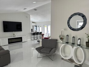 14318 SW 183rd St in Miami, FL - Building Photo - Building Photo