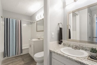 Mosaic Apartments in Nashville, TN - Building Photo - Building Photo