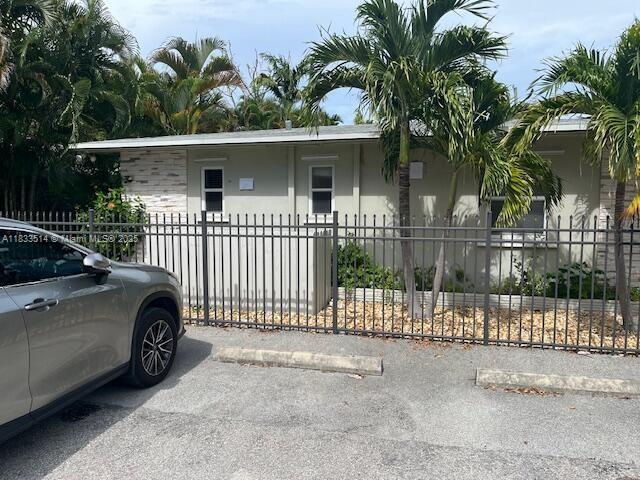 816 NE 17th Way in Fort Lauderdale, FL - Building Photo