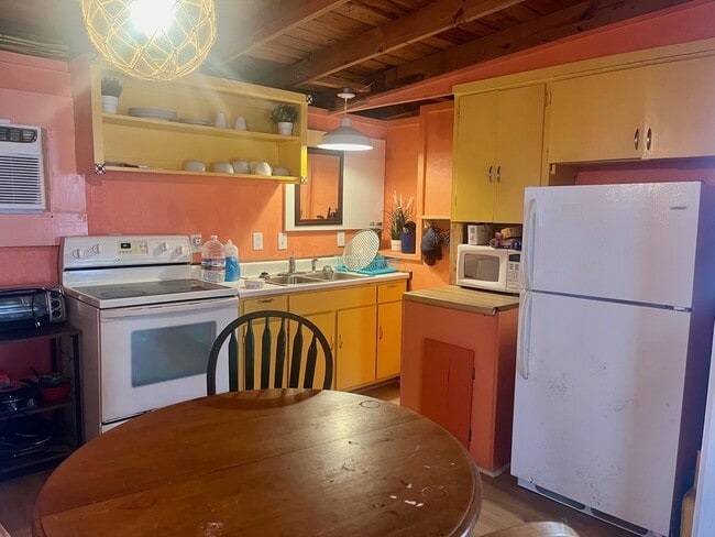 property at 414 Caisson St